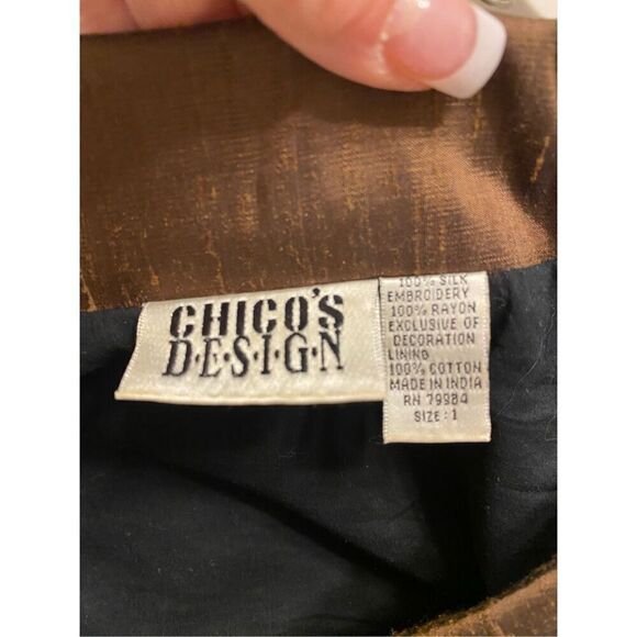 Chico’s 100% Silk Embroidered/Beaded Blouse Sz. S Asian Abstract Desg. Boxy - Picture 7 of 7